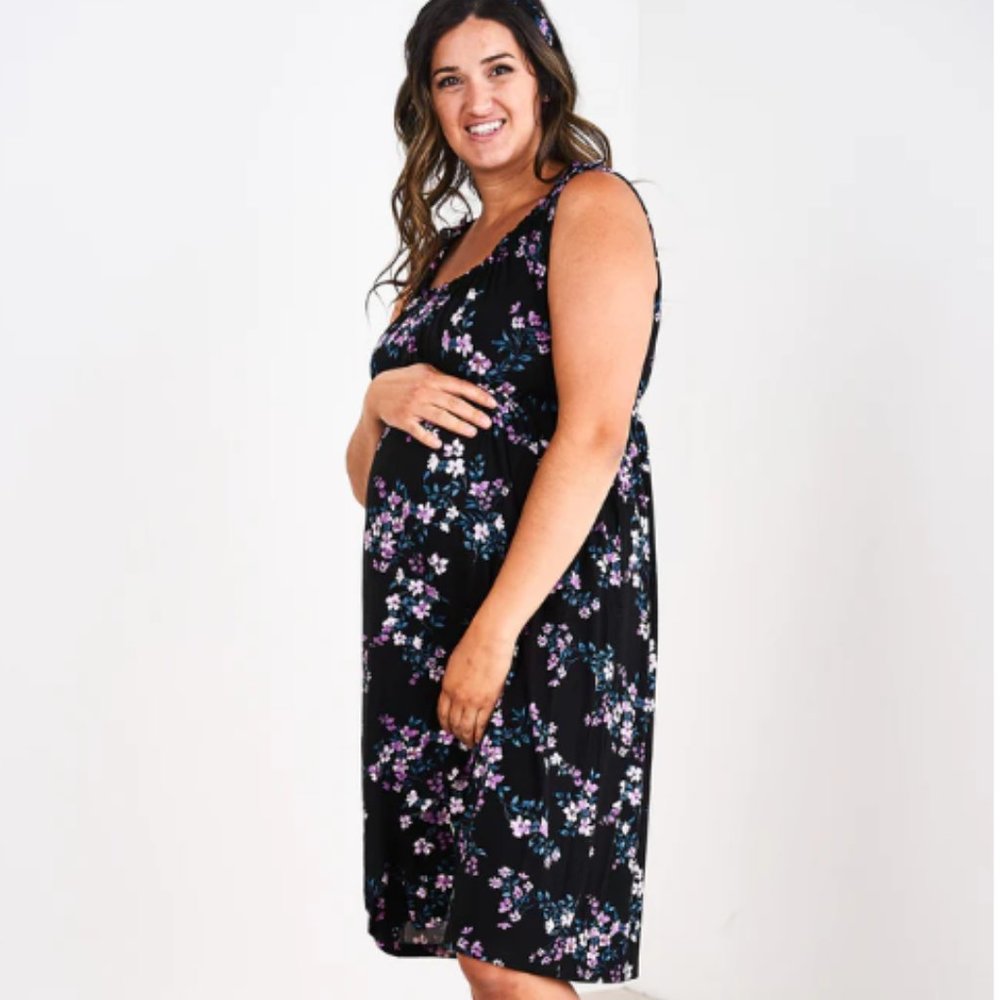 Latched Mama Labor Dress 1X - Lilac Bouquet NWOT